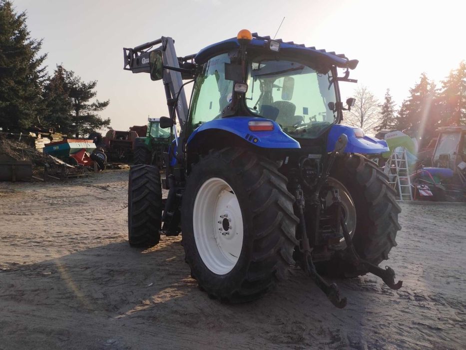 Ciągnik New Holland T6010
