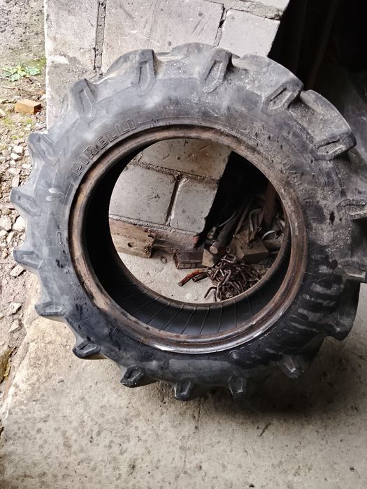 Opona rolnicza 250/80/r18.