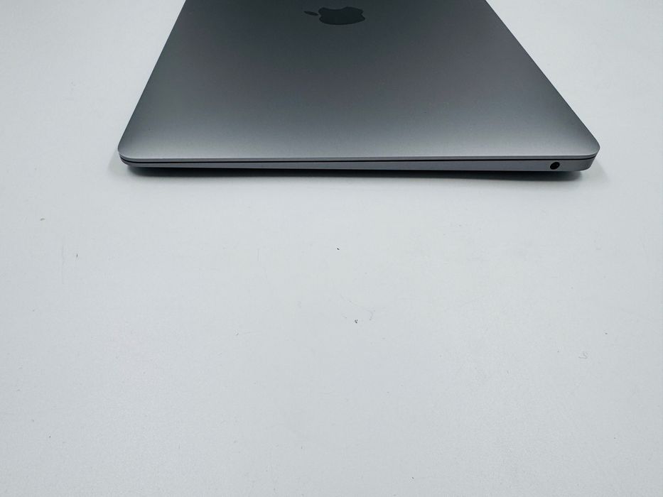 1 цикл Apple Macbook Air 13 2020 M1 8GB RAM 128GB SSD IL6402