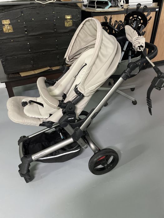 carrinho marca Jane rider inclui alcofa, ovinho e cadeira passeio