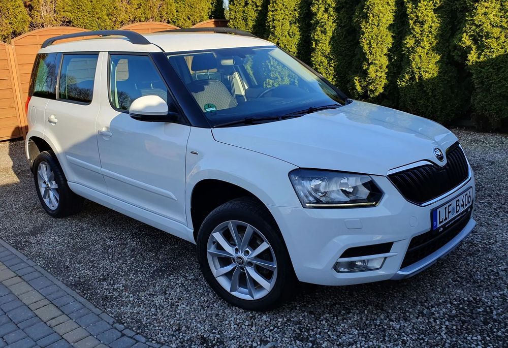 Skoda Yeti * 4x4 * 2.0 TDI 140 KM *  Bi xenon led SERVIS * NAVI *