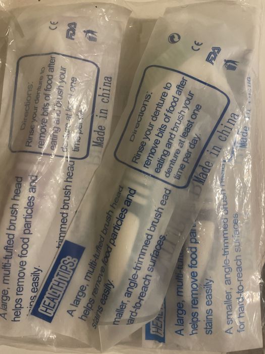 Pack de 3 Escovas para Dentaduras – Novas e Seladas