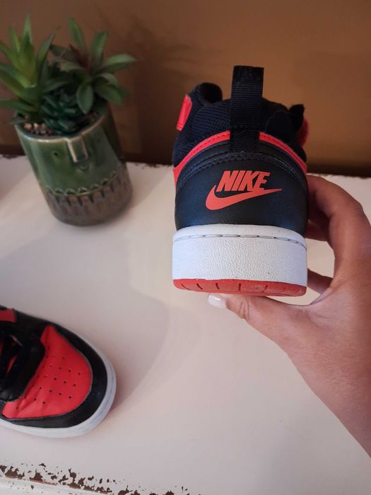 Ténis Nike original estilo basquet (T.38.5)