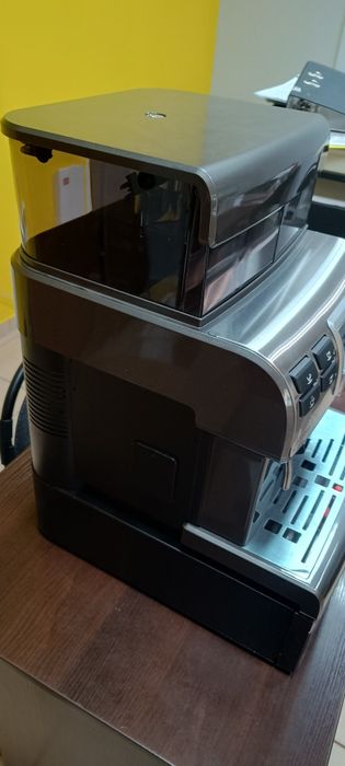 Кавомашина автоматична Saeco Aulika Top High Speed Cappuccino