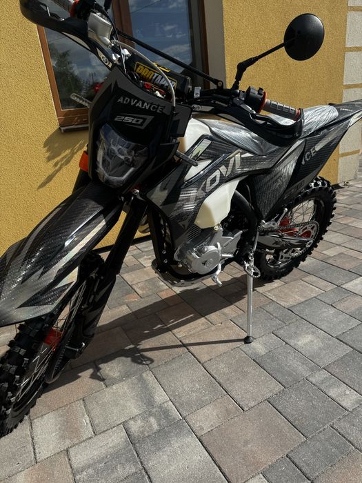 Мотоцикл - KOVI 250-ST ADVANCE 21"/18. Доставка.