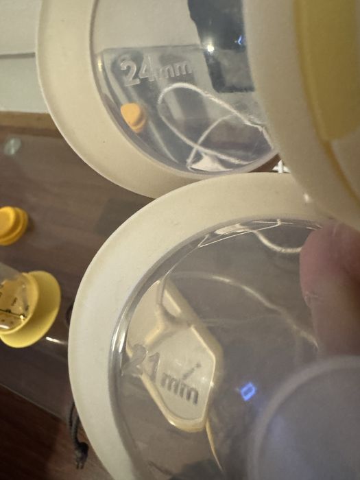 Електричний молоковідсмоктувач MEDELA Freestyle Flex молокоотсос помпа