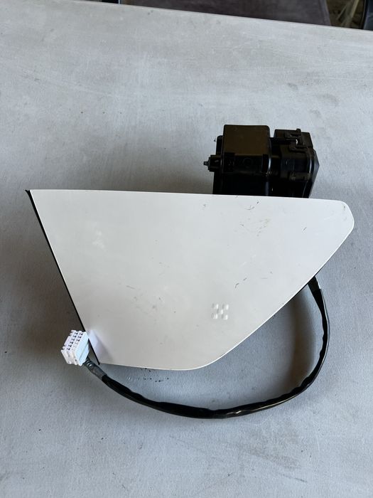 Лючок порту зарядки Hyunday Ioniq 5