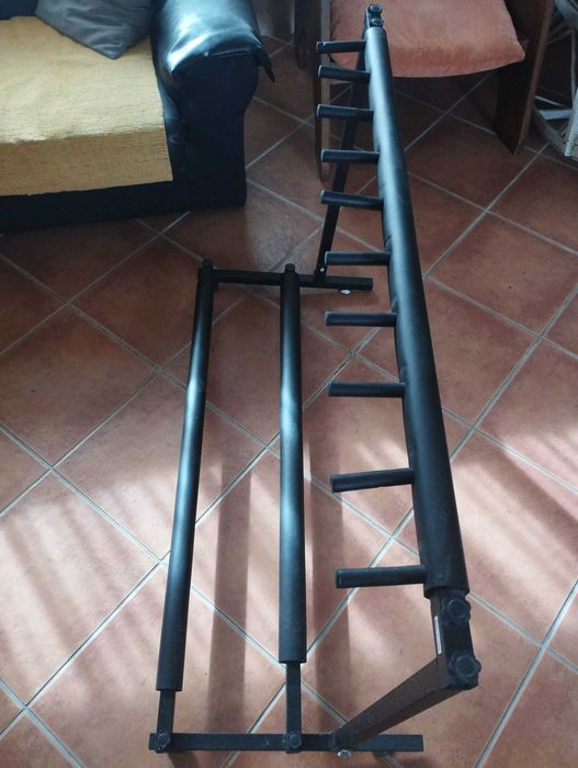 Suporte para 9 guitarras em ótimo estado