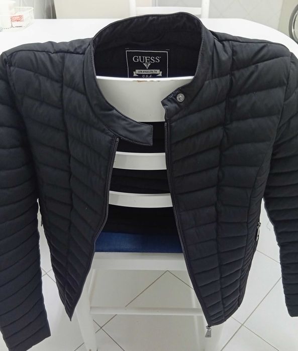 Blusão acolchoado Guess