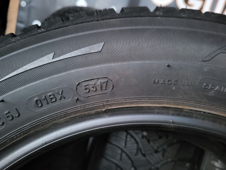 Opony zimowe 185/60/15 Michelin 6,9mm