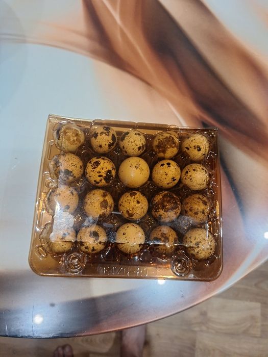 Перепелинні домашні яйця, лоток -60 грн