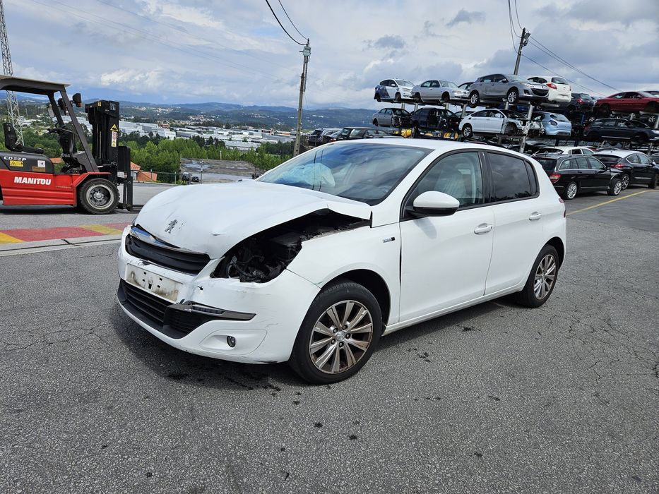 Peugeot 308 II 1.6 BlueHDi de 2016 para peças