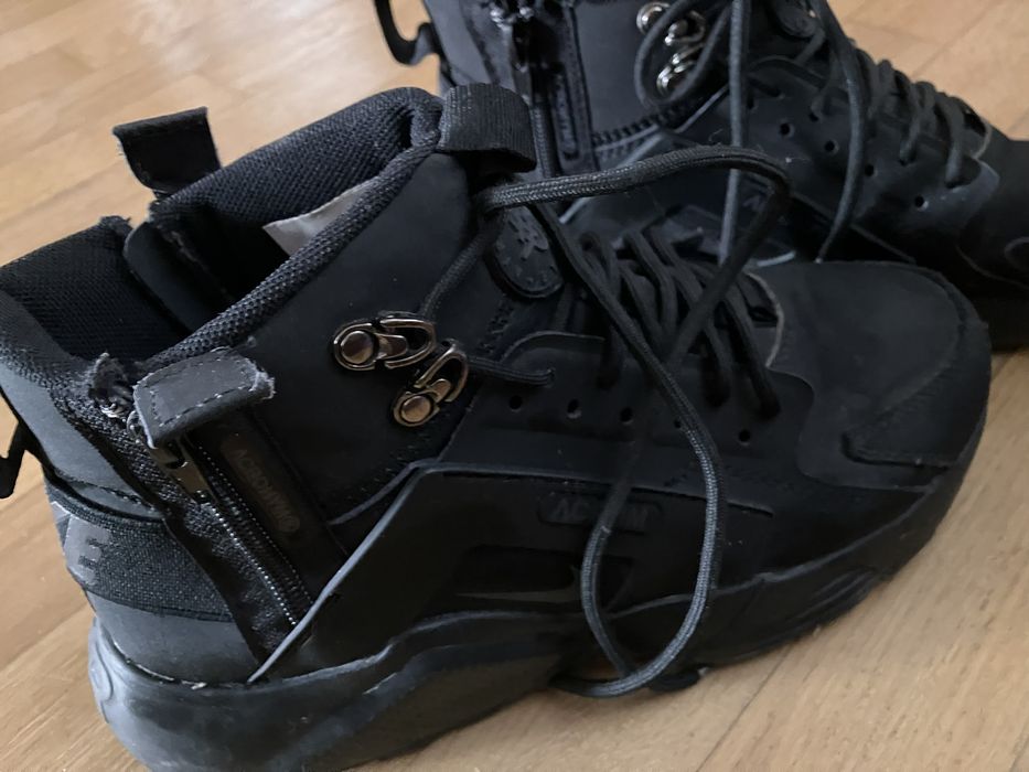 Чоловічі кросівки