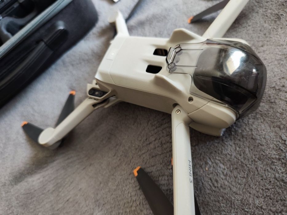 DJI mini 3 FMC, 4 baterie