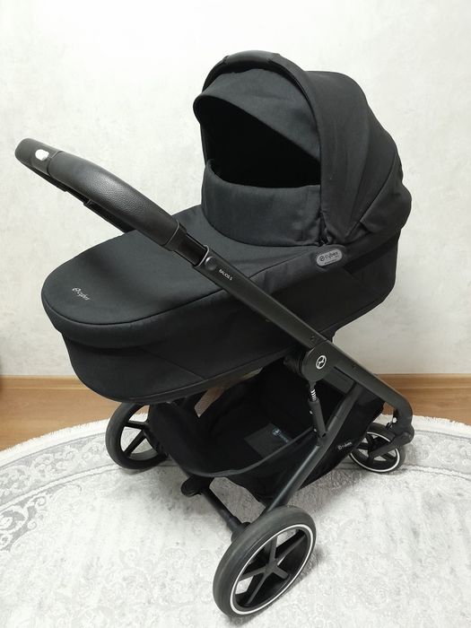 Продам коляску cybex