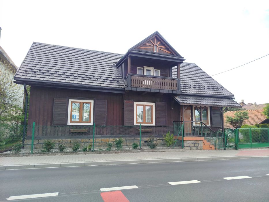 Dom drewniany bud.gosp. centrum Sułkowice k/Myślenic