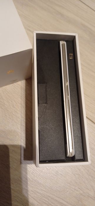 Telefon Huawei P8 lite