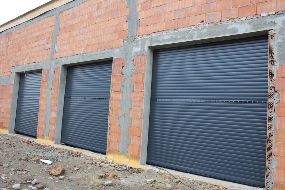 Brama garażowa rolowana ocieplona