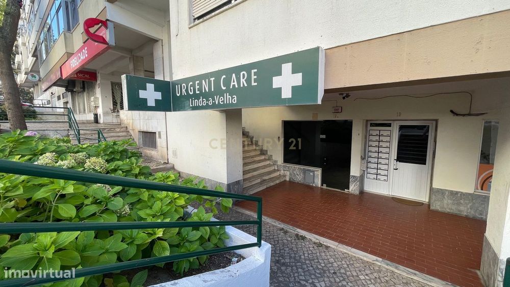 Espaço Comercial em Linda-a-Velha