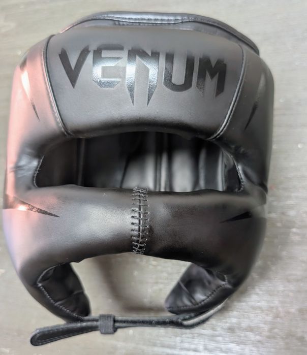 Capacete Venum Elite — nunca usado em treino