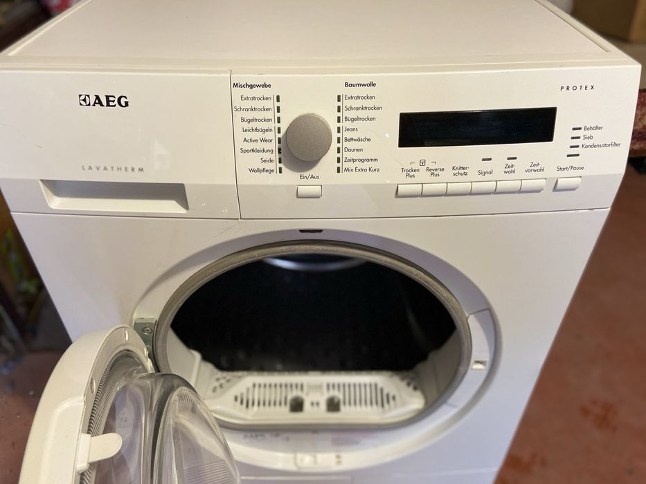 Сушильна машина AEG ECO Lavatherm