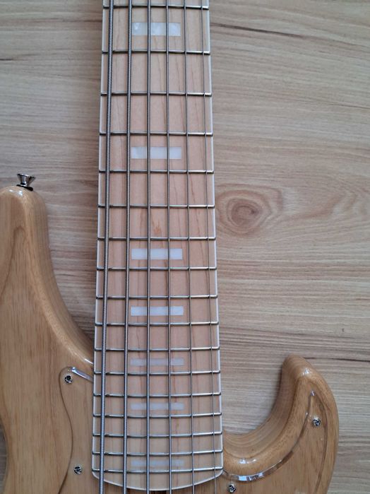 Atelier Z Beta 6 Gitara basowa