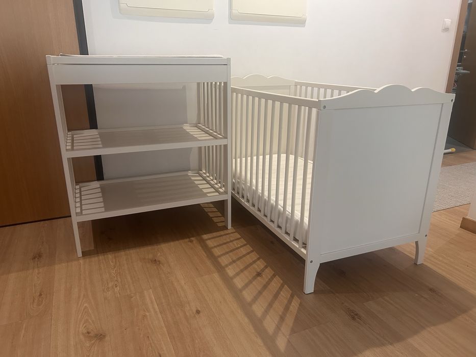 Conjunto Berço + Muda Fraldas + Roupa Cama