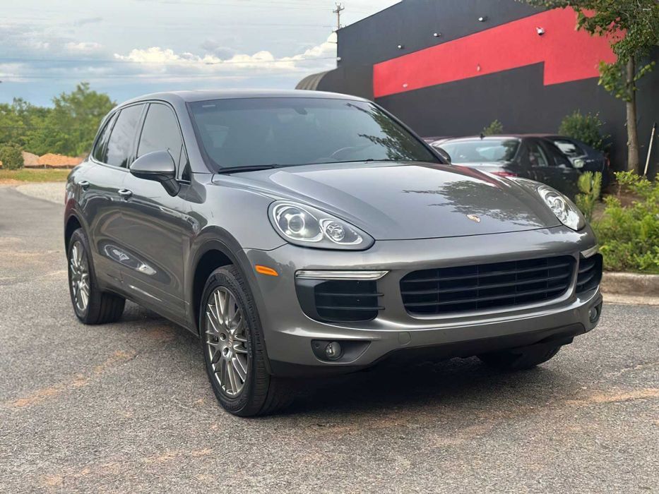 Porsche Cayenne      2017
