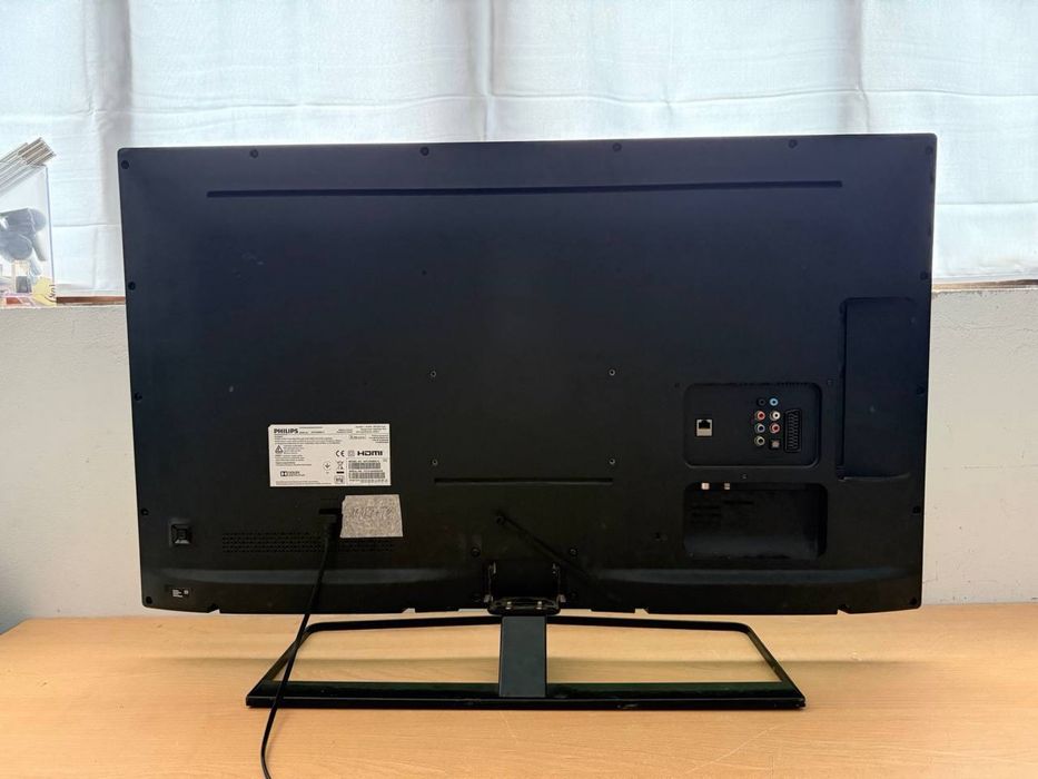 Телевізор Philips– 40” 4K UHD Smart TV