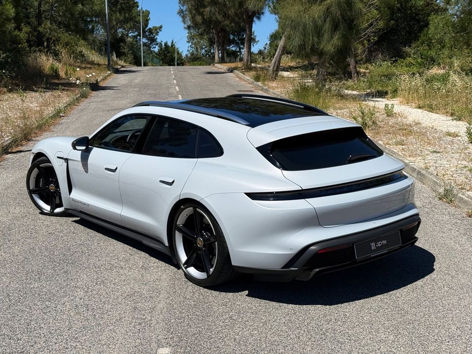 Porsche Taycan Sport Turismo Turbo S