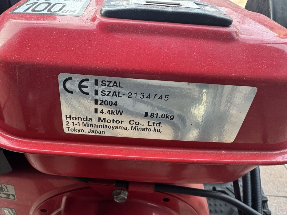 Продам снегоуборщик HONDA HS 622