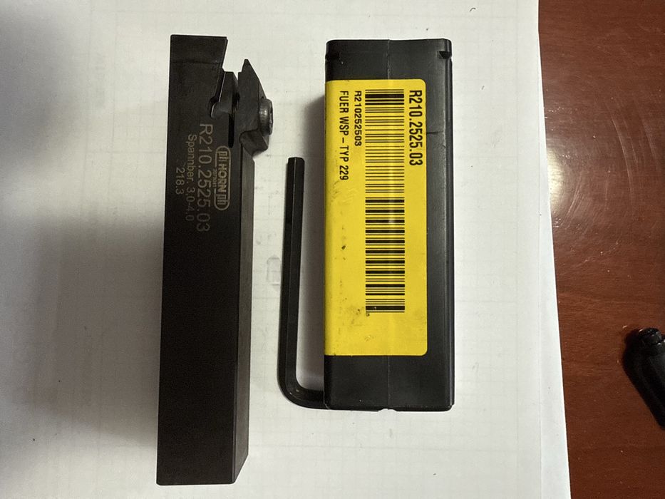 Nóż tokarski do rowkowania HORN