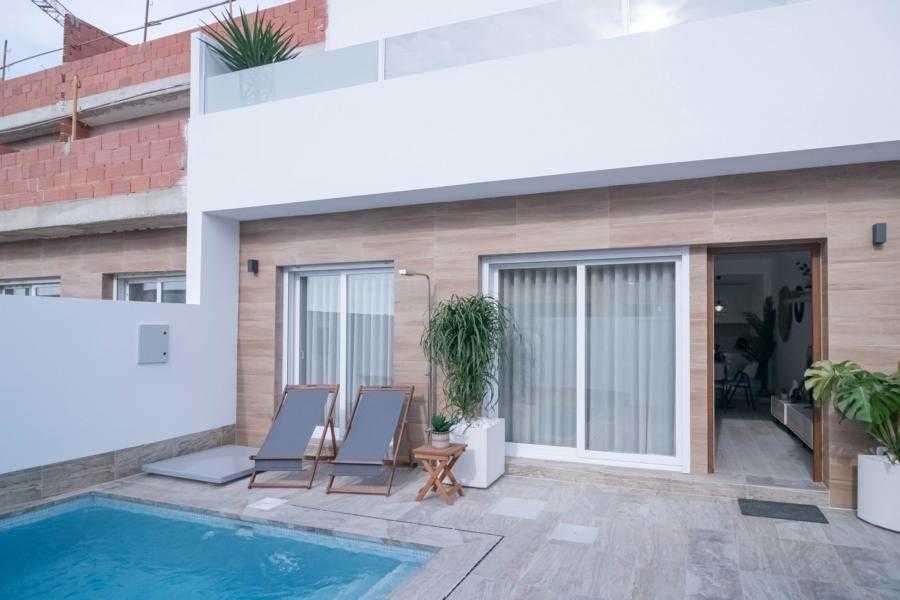 Nowy dom szeregowy 3 sypialnie, basen, solarium – Avilés