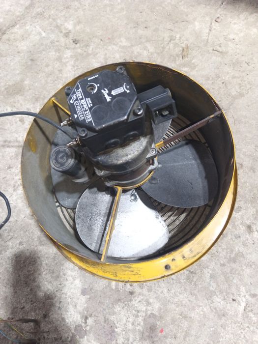 Silnik nagrzewnicy olejowej prawy master Remington bv100e