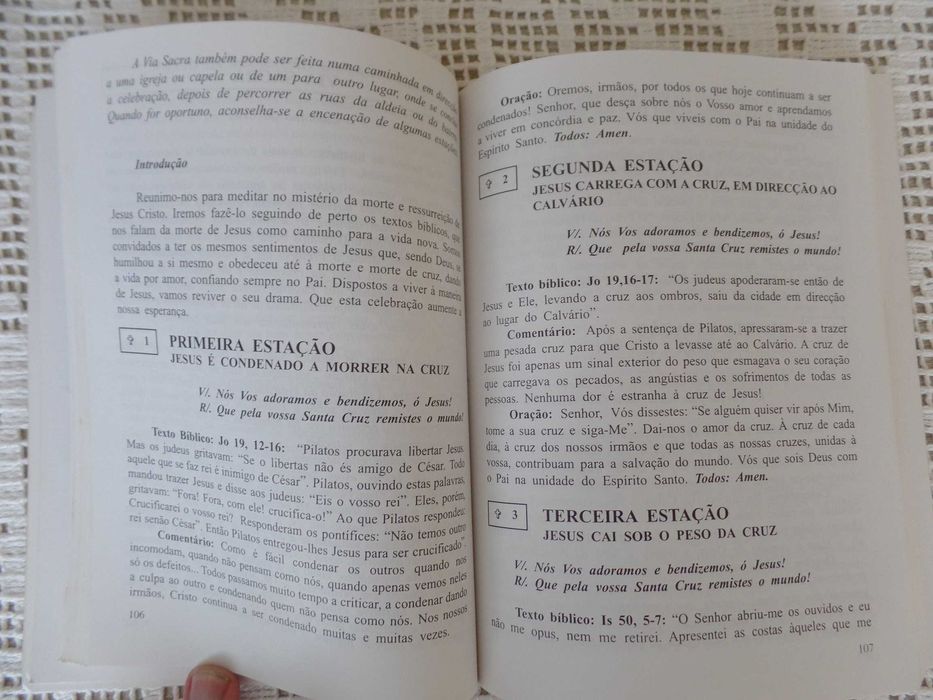 Livro Comunidade em Oração