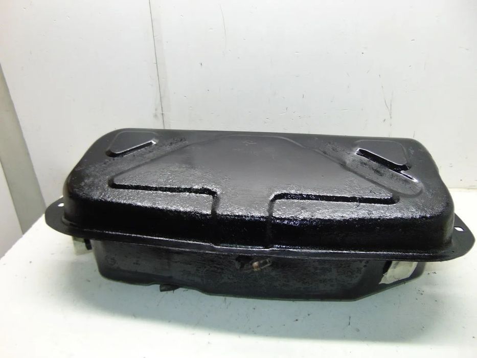 Toyota Corolla KE 20 depósito gasolina