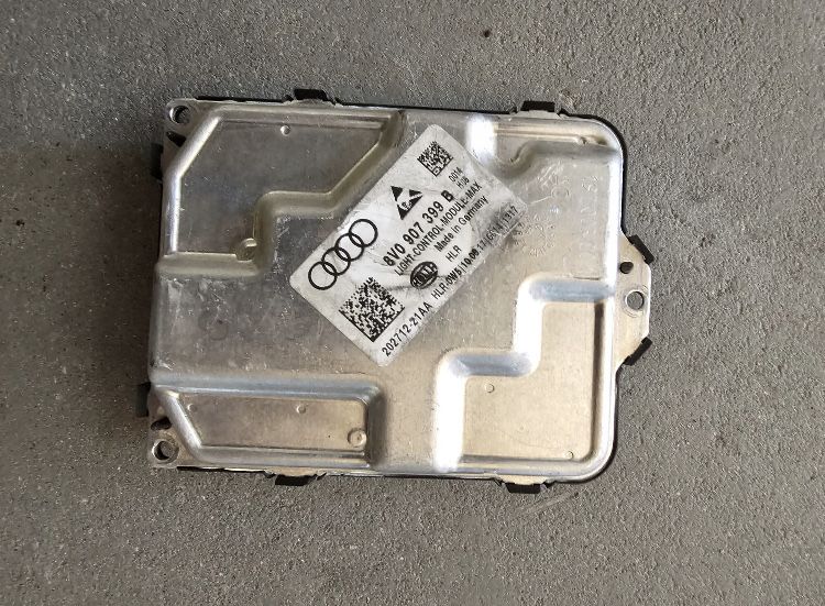 Блок керування Фари R + L 992941572AE Original VW Audi