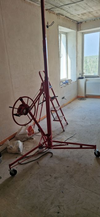 Пропоную в оренду піднімач гіпсокартон.