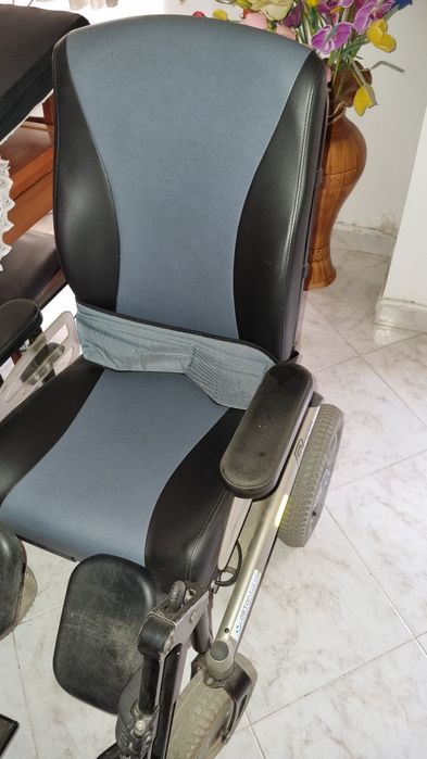 Cadeira de Rodas Eletrica