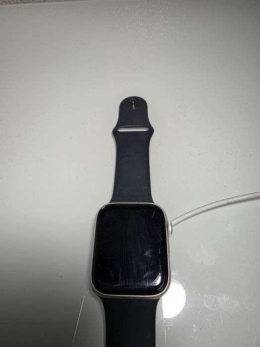 Apple Watch SE (Gen 2) 44mm Silver Aluminum CEL