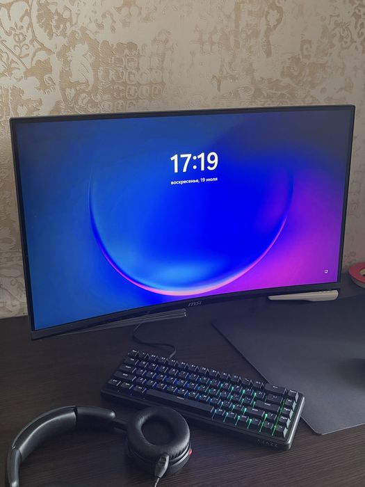 Монитор MSI mag 27C6X