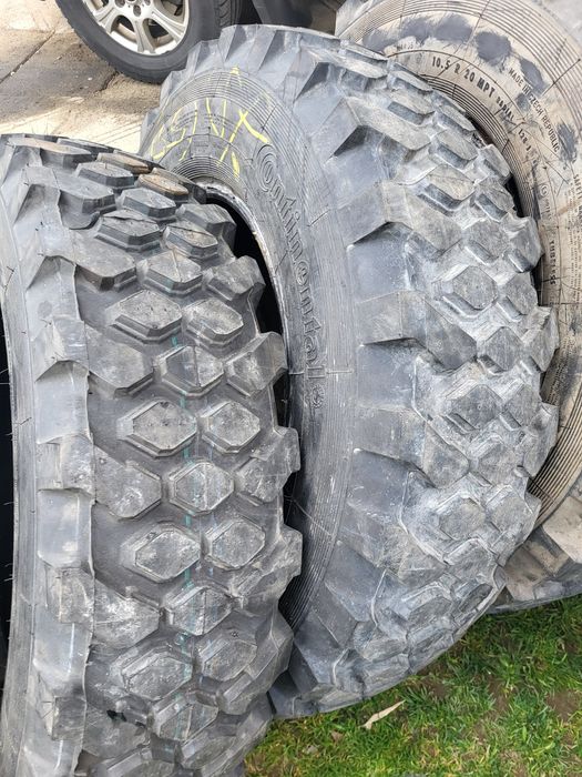 Шини 10.5r20 (9 00r20)