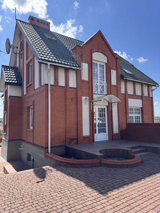 Масив Дивокрай, будинок з ремонтом