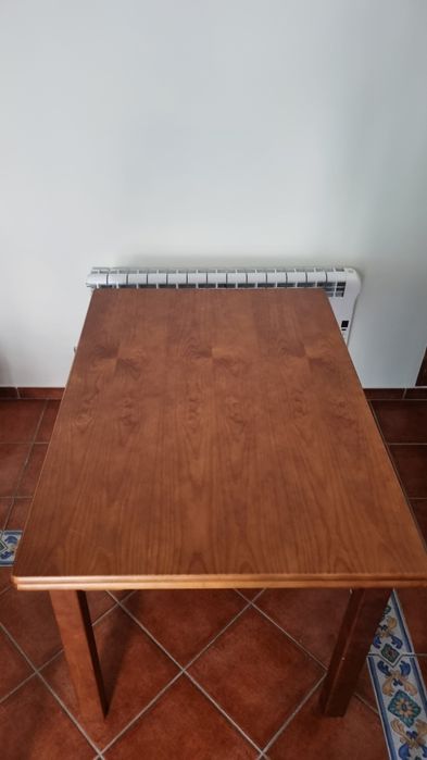 Mesa de jantar extensível