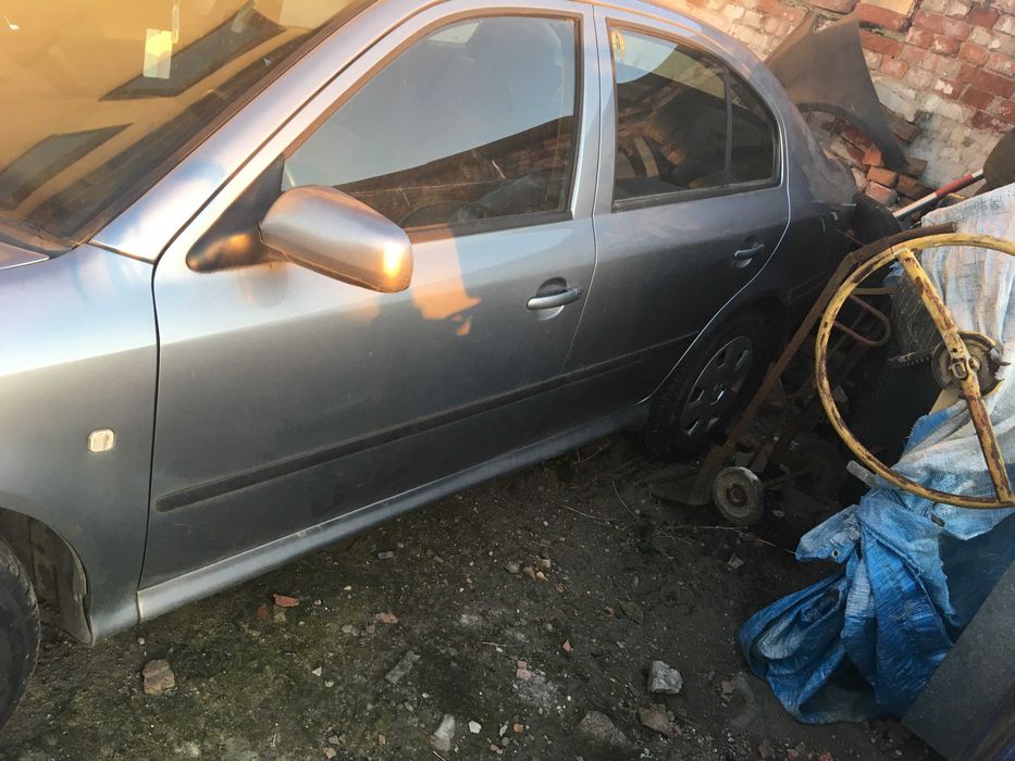 SKODA OCTAVIA I Szyba przód przednia czołowa  stan bdb