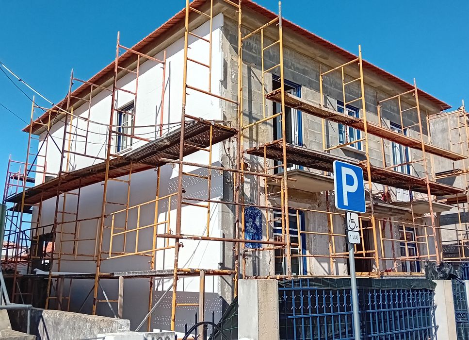 Aplicação de Capoto