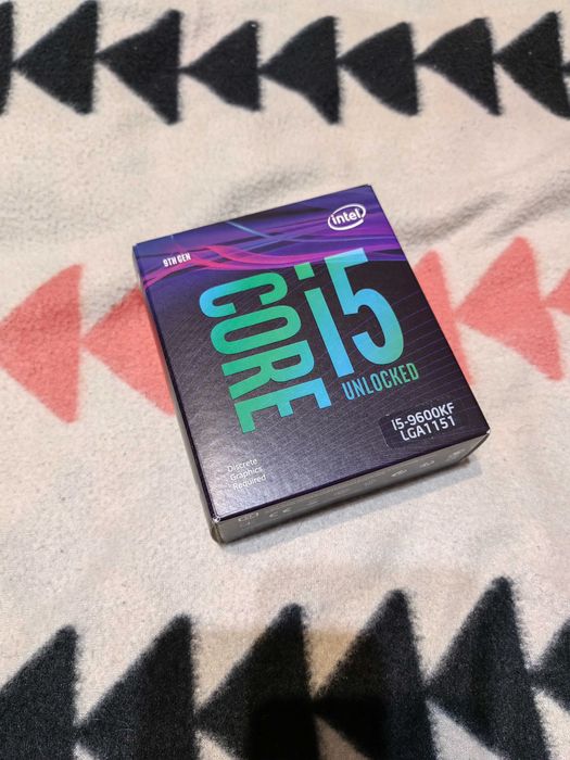 Kit PC: Z390 Aorus Elite + i5-9600KF + 16GB RAM - Excelente Desempenho