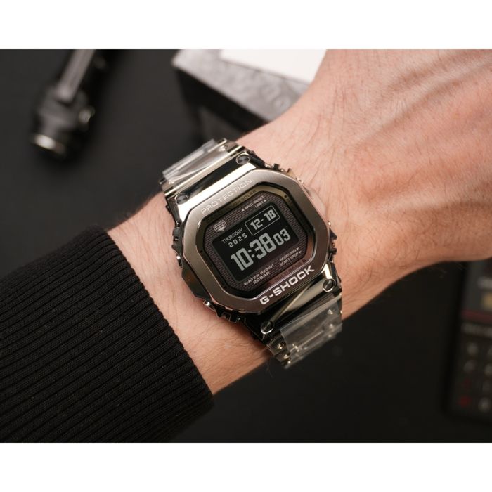 Casio g shock GMW-BZ5000D-1ER