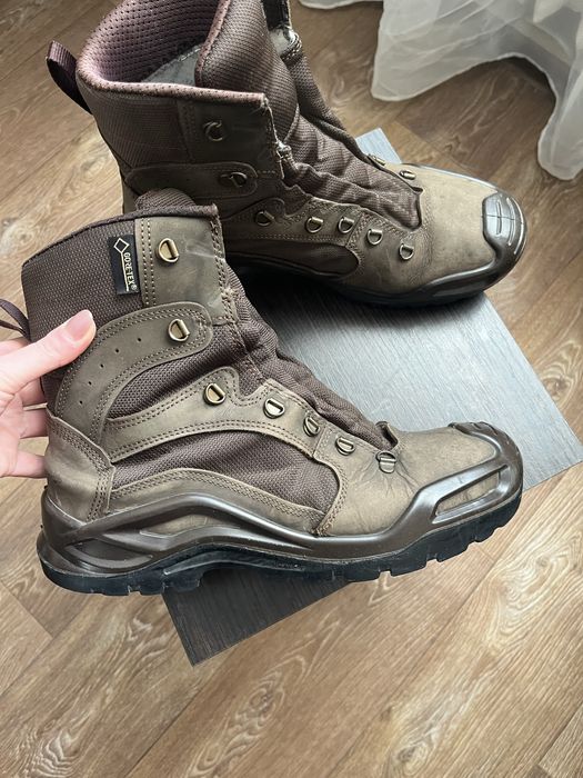 Чоловіче спецвзуття TALAN