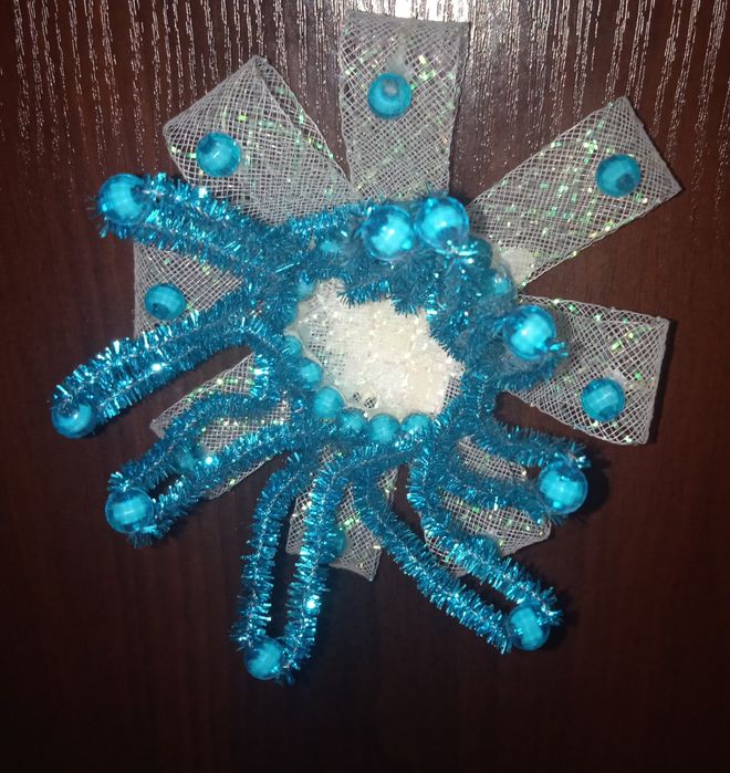 Заколка - корона, ручна робота